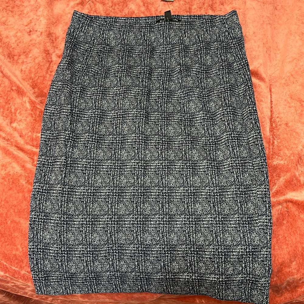 NWT 41 hawthorn navy pencil skirt